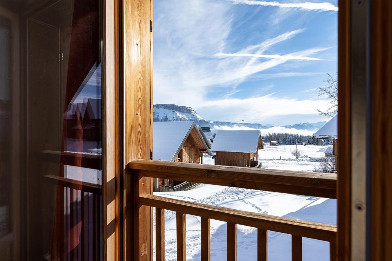 Madame Vacances Les Chalets Du Berger Premium*** La Féclaz Exterior foto